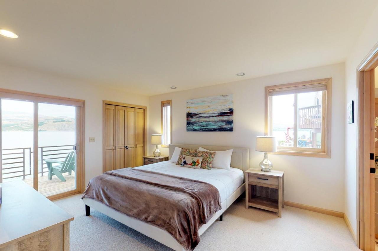 South Lakeshore Waterfront Oasis Chelan Exterior photo